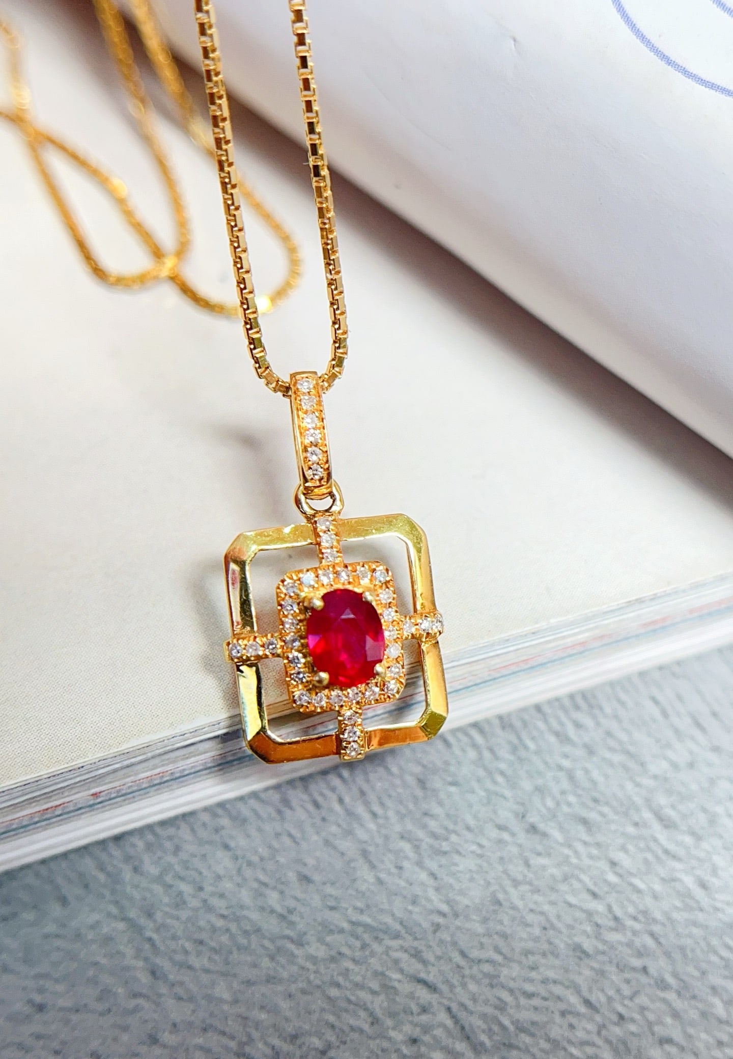 18K Gold Natural Pigeon Blood Red Ruby Pendant - 2