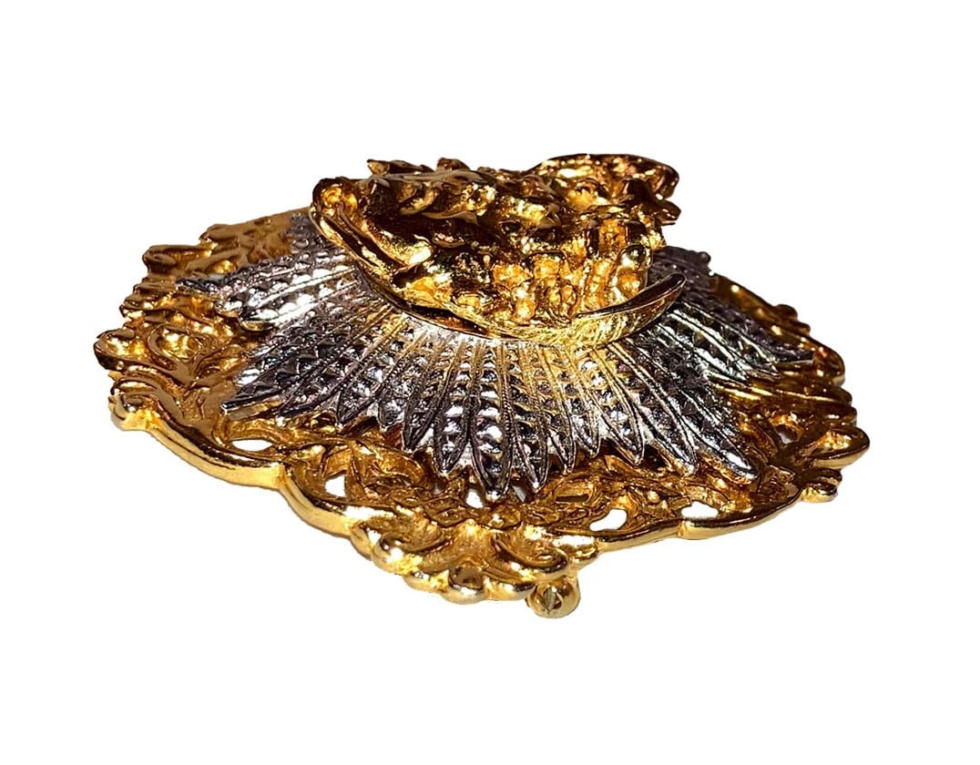 Judith Leiber Two Tone Medusa Pin Pendant - 3