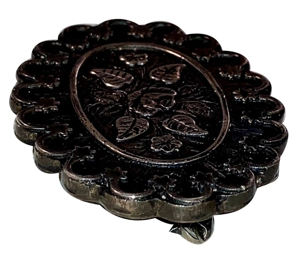 Victorian Aesthetic Period Sterling Silver Floral Etched with Leaves Pin Brooch - 3