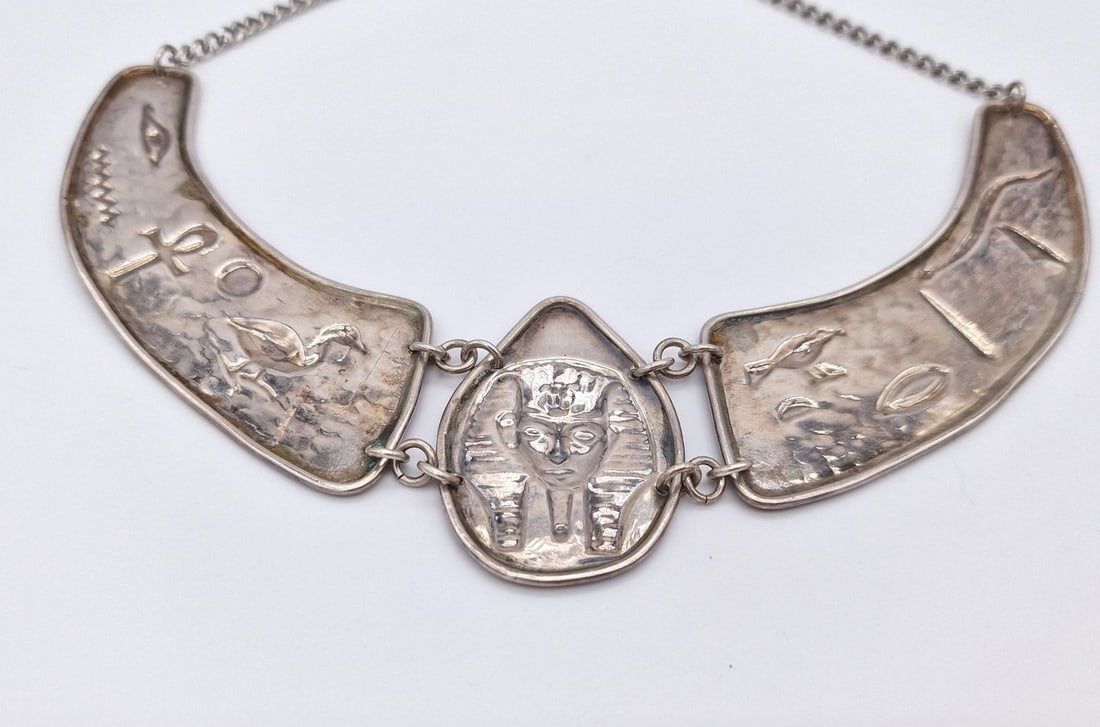 Necklace in 18 kt solid gold and 800 silver: Title:Necklace in 18 kt solid gold and 800 silver Description:Necklace in 18 kt solid gold and 800 silver Front part in 18 kt gold (present 750 gold mark) Necklace made in the 1950s on request unique 