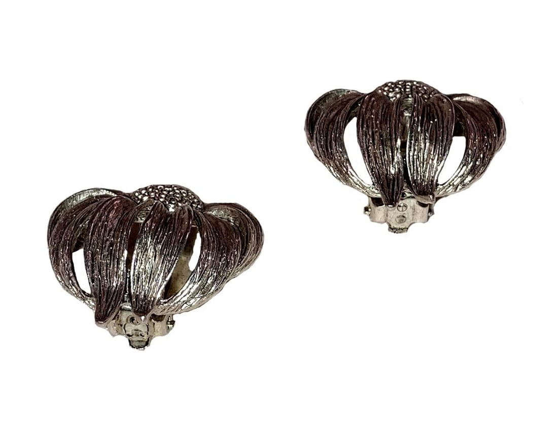 Oscar de la Renta Silver Tone Flower Earrings - 6
