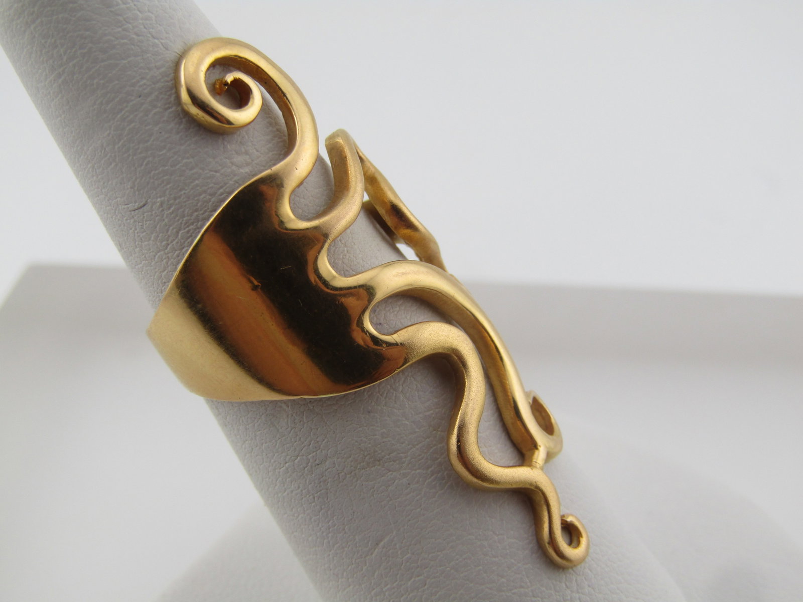 Vintage 21kt Mod Wide Ring, Sz. 6, Unique, Bent Fork. 1990's - 3