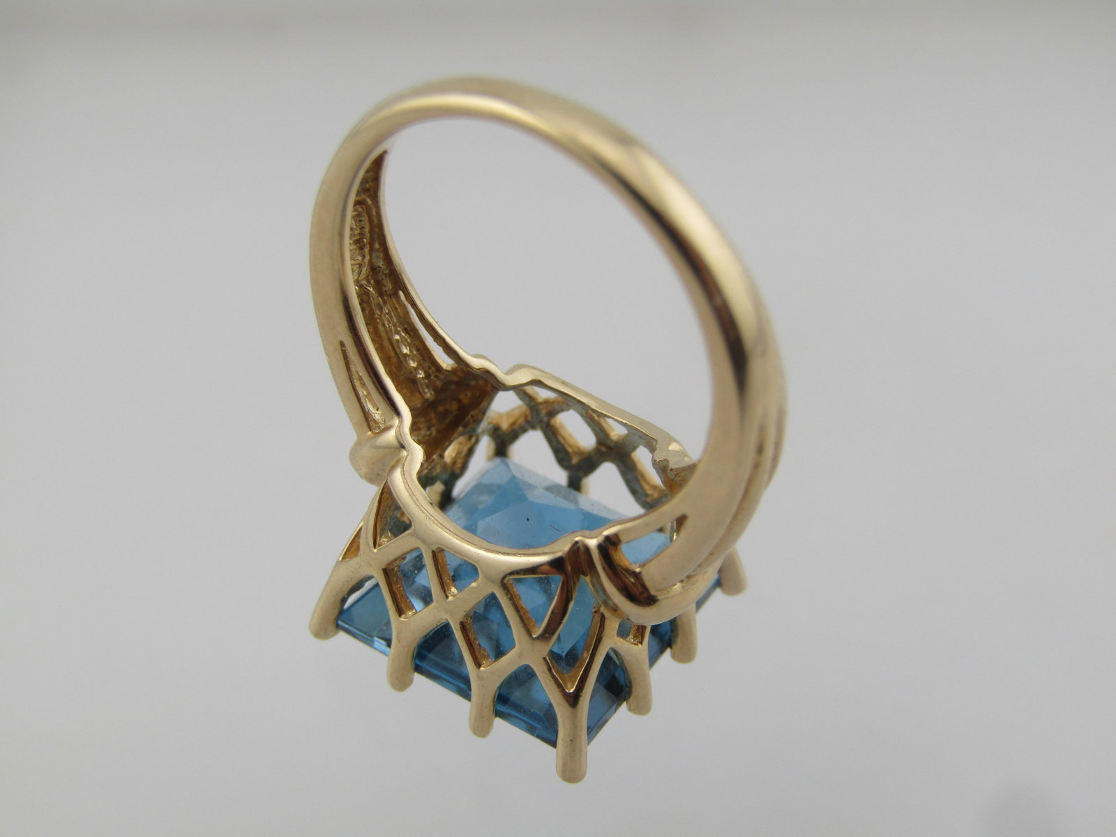 Vintage 10kt Blue Topaz Square Ring, Sz. 6, 7.8 CTW, Signed MEDA - 4