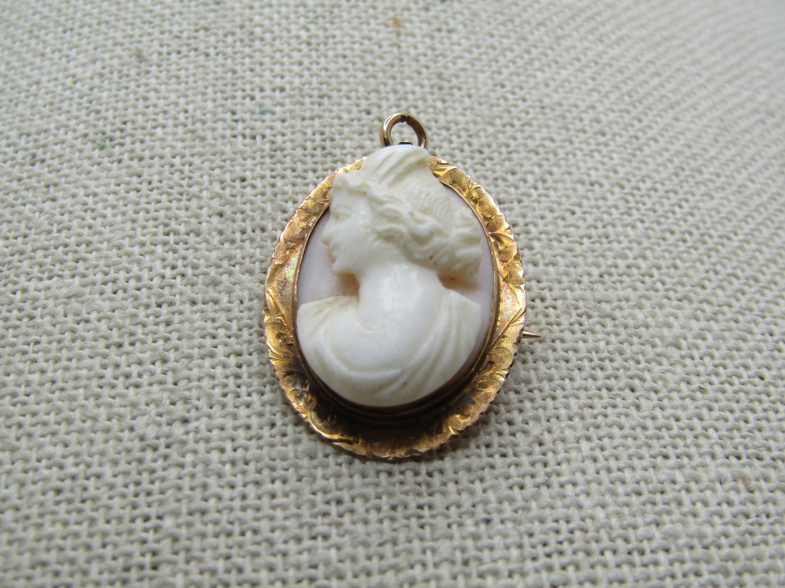 Vintage 10kt Carved Cameo Brooch/Pendant, 1910-1920's, 1.25" (1 of 5)