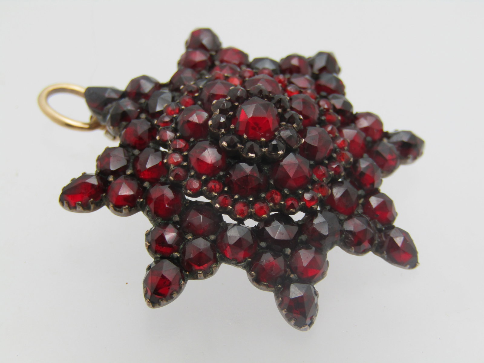 Antique 14kt Bohemian Garnet Brooch/Pendant, Star Shaped, Early 1900's - 6