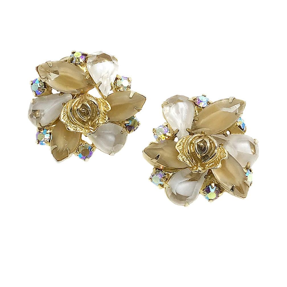 Weiss Yellow Rose Earrings: It's a pair of 1960s identified Weiss earrings (marked on brooch) with white and yellow crackled ice art glass petals surrounding a golden rose. Dimensions: 1.25 x 1.125 x 0.75 inch Reserve: $49.00 Sh
