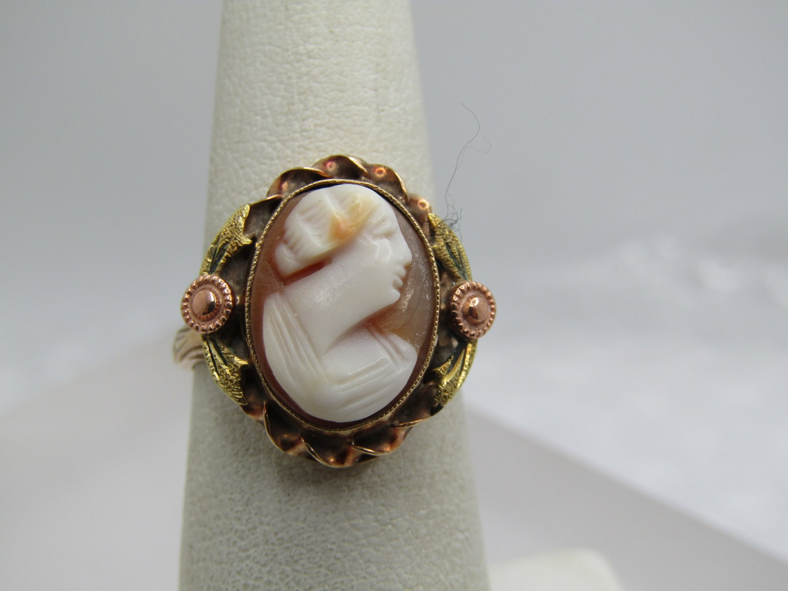 Vintage 10kt Cameo Ring, Sz. 6.25, 1920's-1930's: Title:Vintage Sterling and 14kt Pink Quartz Ring, , Sz. 9, 5.5 TCW, Signed MCM Description:Vintage Sterling and 14kt Pink Quartz Ring, , Sz. 9, appx. 5.5TCW. Pale pink quartz that is pear shaped,
