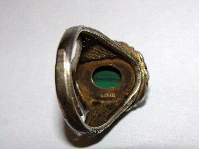Chinese Sterling Silver Filigree and Green Malachite Cabochon Ring - 4