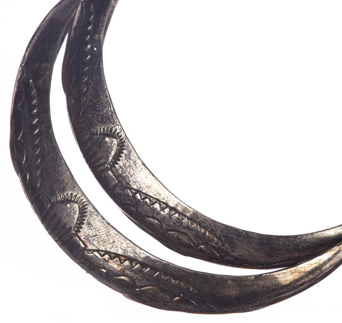 Sterling Silver Tribal Etched Half Hoop Stamped Earrings Alberto Juan - 4