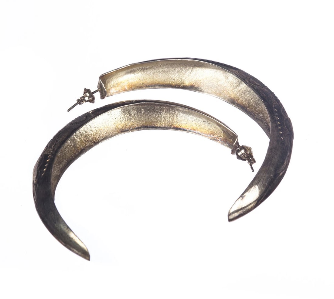 Sterling Silver Tribal Etched Half Hoop Stamped Earrings Alberto Juan - 7