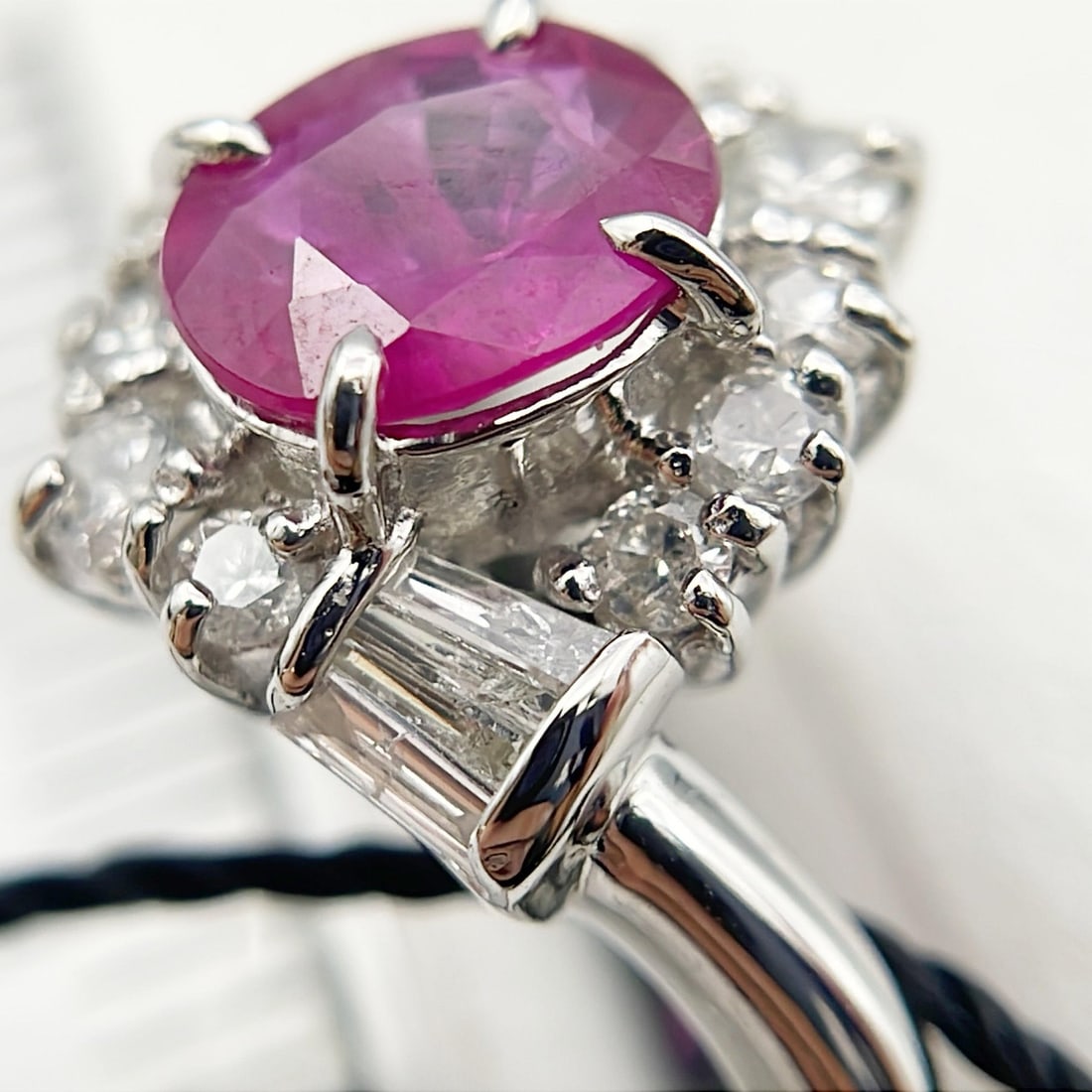 Ring Platinum - 1.02ct. tw. Ruby - Diamond - NATURAL RUBY BURMA - 2