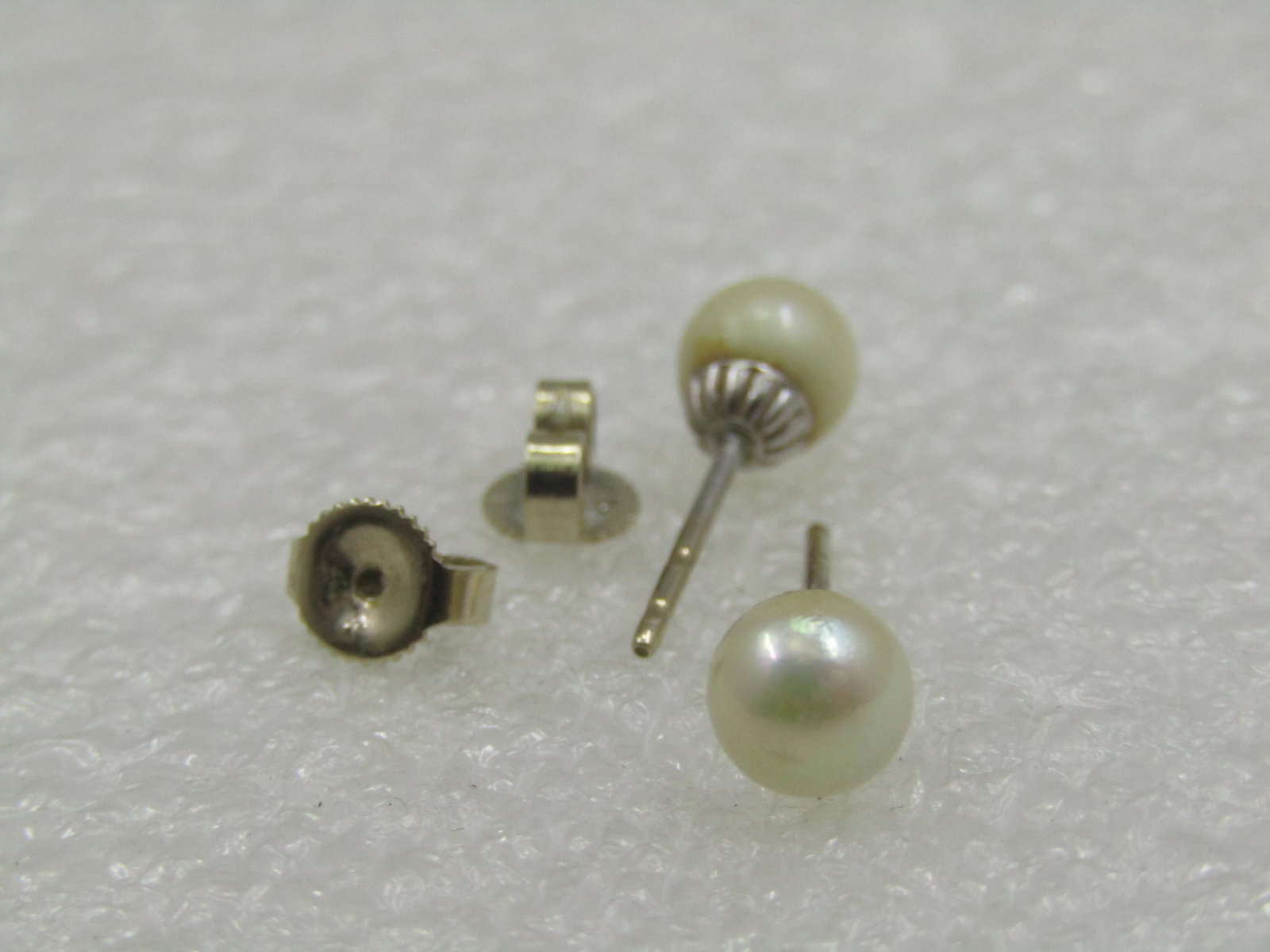 Vintage 14kt 5.5mm Real Pearl Stud Earrings, Pierced - 6