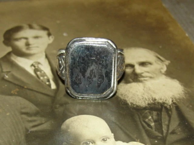 Rectangular Shaped Antiqued Sterling Silver Signet Ring Alberto Juan - 2