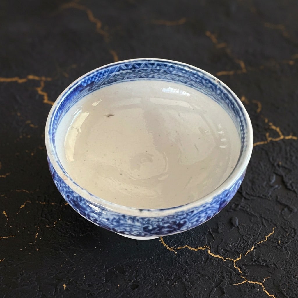 Antique Blue Willow Transferware Pedestal Salt Cellar, English Circa 1820 - 4