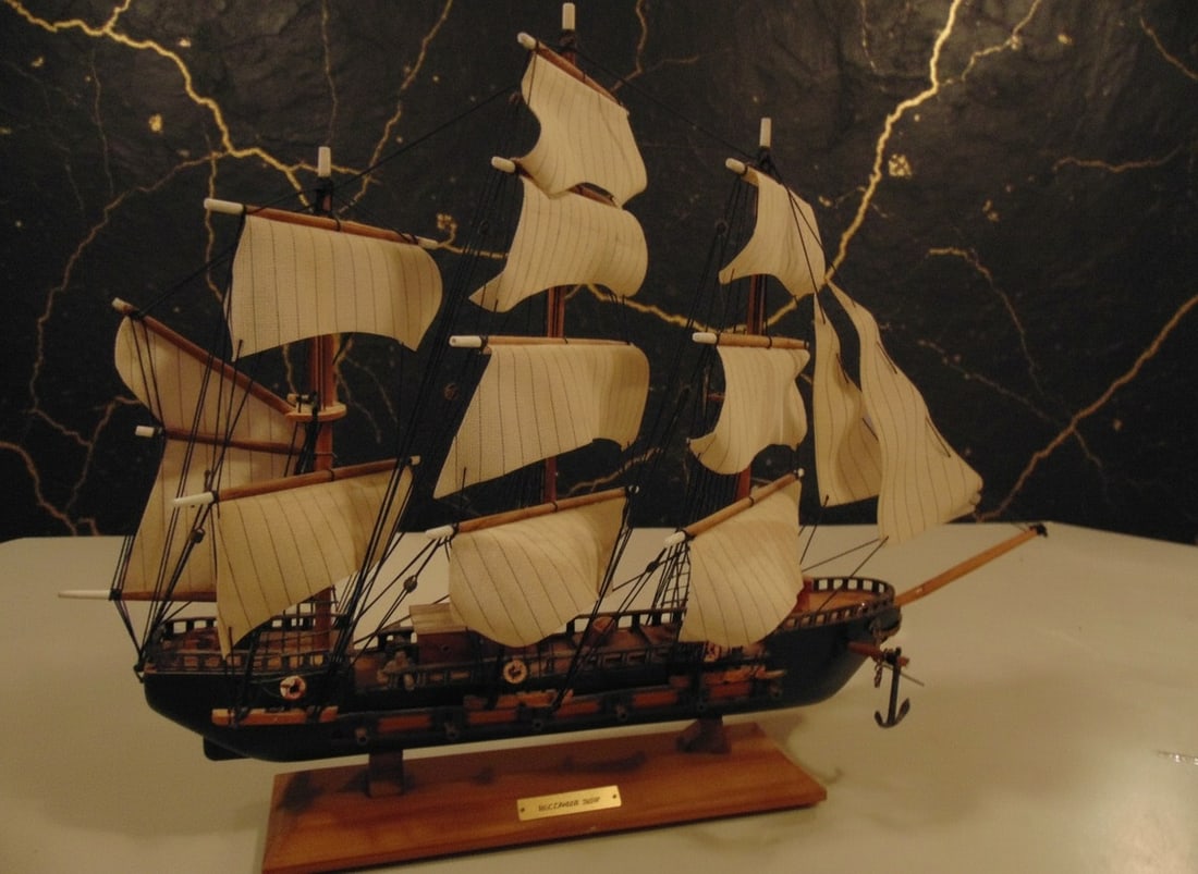 Large 20" Detailed Nautical Pirate Vessel Model Handcrafted Vintage Decor (1 of 6)