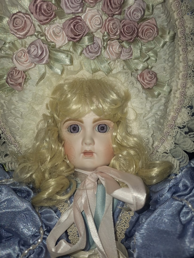 22" Antique Style Bebe Jumeau Doll Pink Blue Outfit Pat Loveless 1996 - 3