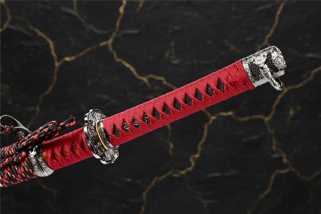 Hand-Forged Damascus Steel Japanese Tachi Sharp Samurai Battle Sword - 4