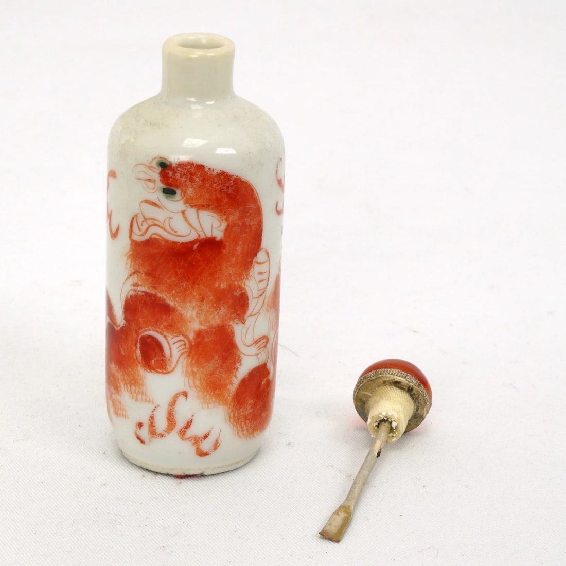 Chinese Snuff Bottle w/ Foo Dog c 1900 - 3