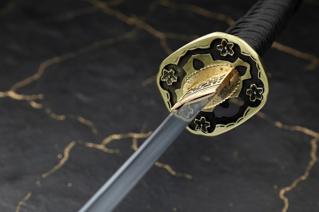 Sharp 1095 Carbon Steel Tachi Samurai Sword Functional Rosewood Japanese Blade - 6