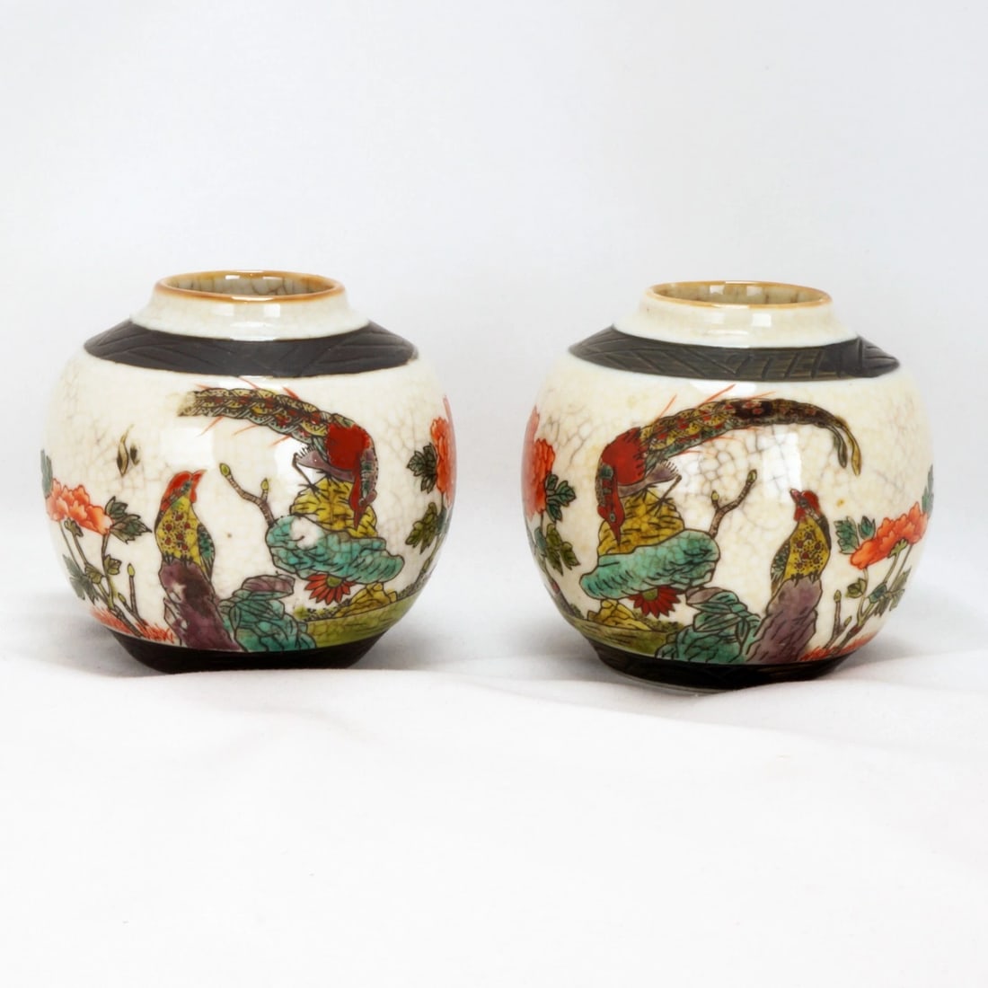 Early 20th C Small Pair Chinese Ginger Jars (1 of 11)