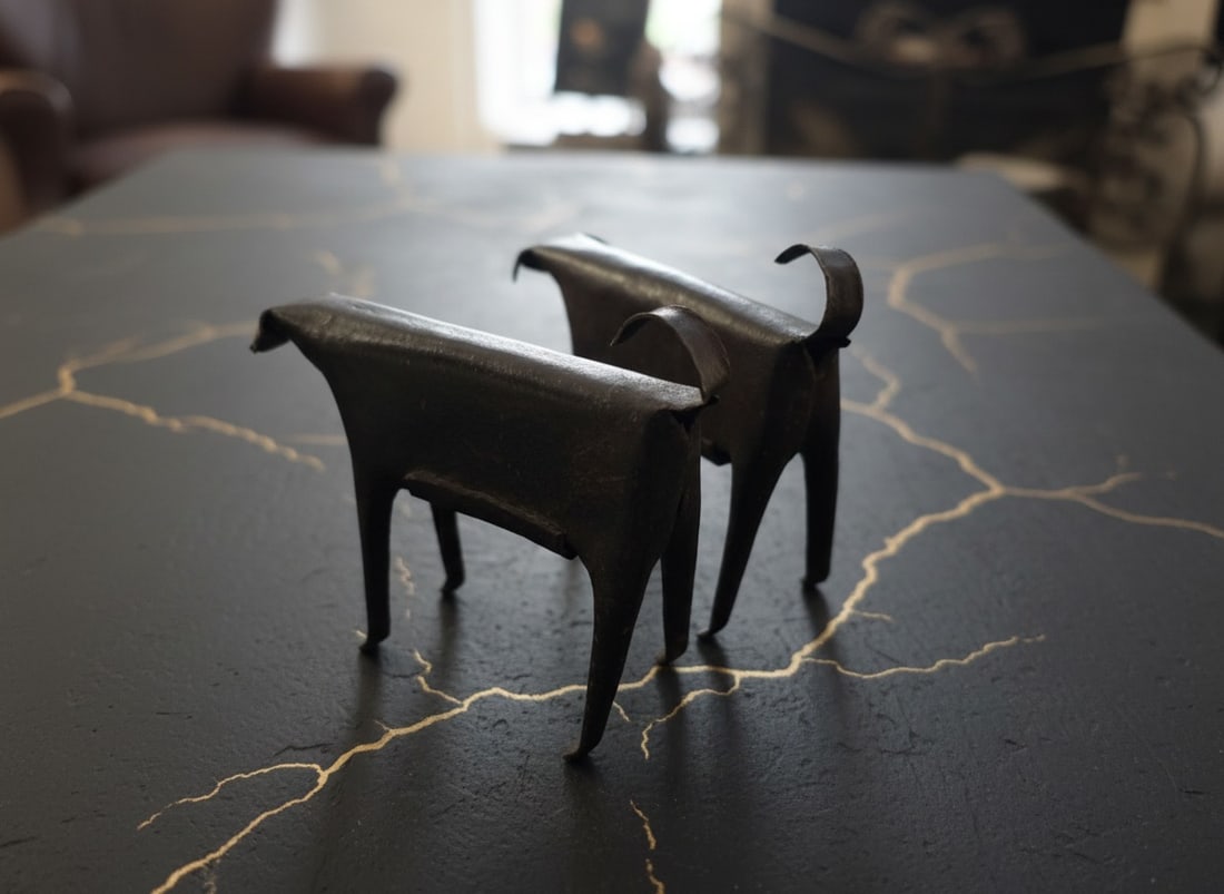 Handcrafted Metal Cow Sculptures Set Modern Farmhouse Studio Art Decor 2pcs - 5