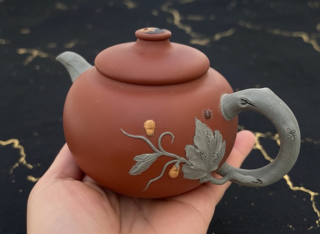 Handcrafted Yixing Zisha Clay Teapot Purple Sand Chinese Vintage 530ml - 5
