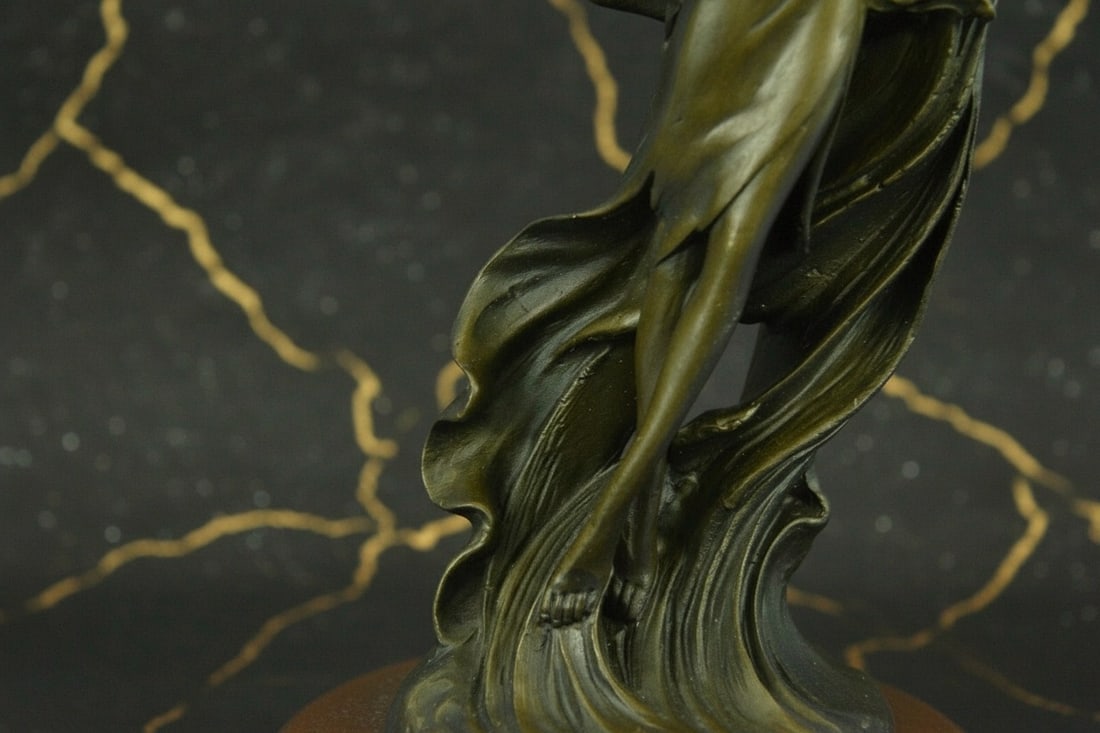 Artisan Sculpted Vintage Style Bronze Figurine Masterpiece Statue - 6