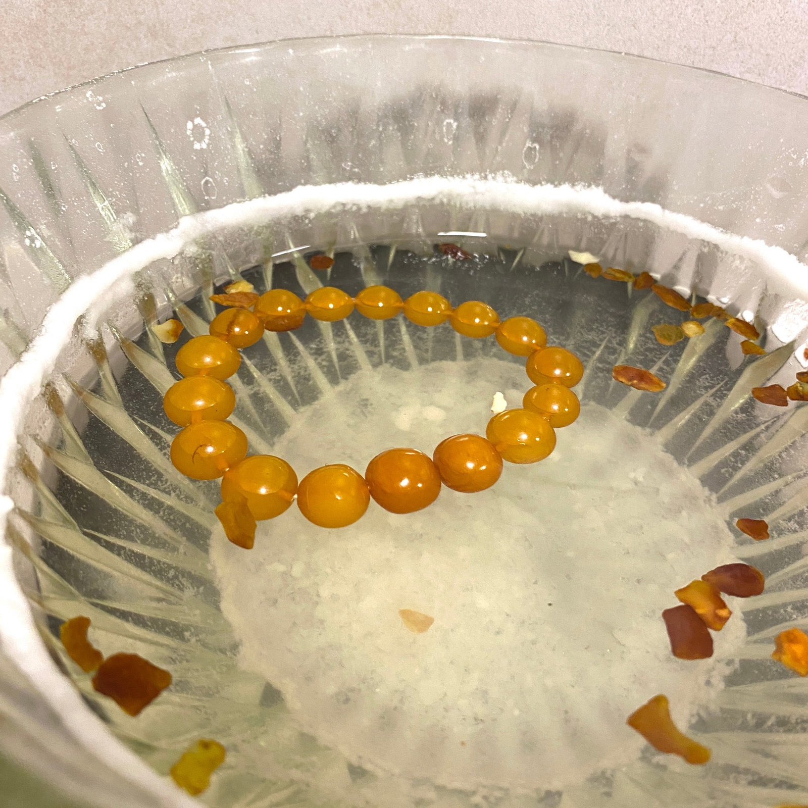 Beautiful Unique Vintage Amber Bracelet made from Round Amber beads - 7