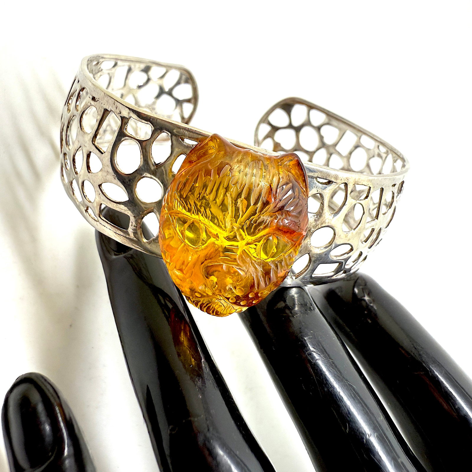 Beautiful Amber Carved Bangle Bracelet - 5