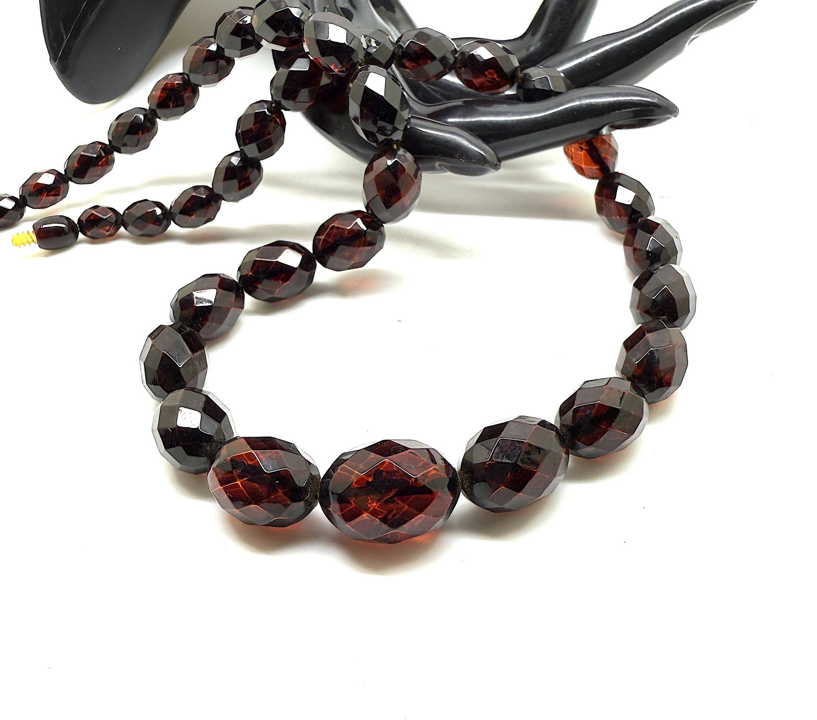 Splendid Amber Necklace made from Faceted Amber beads - 4