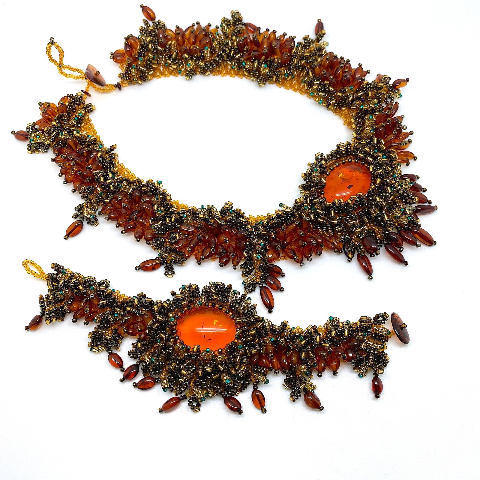 Unique and Remarkable Amber Bracelet and Necklace set made from Leaf Shaped Amber beads - 5