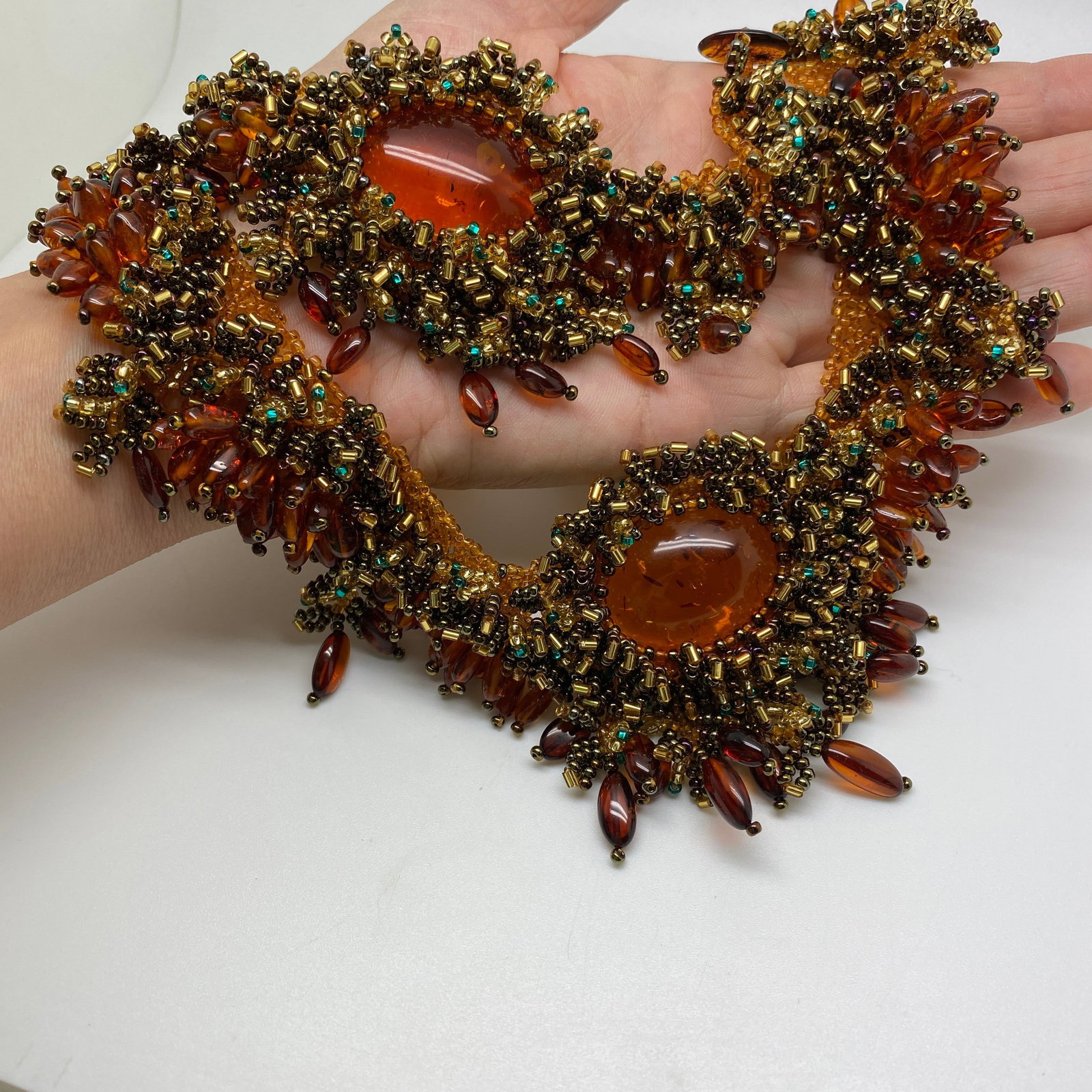 Unique and Remarkable Amber Bracelet and Necklace set made from Leaf Shaped Amber beads - 9