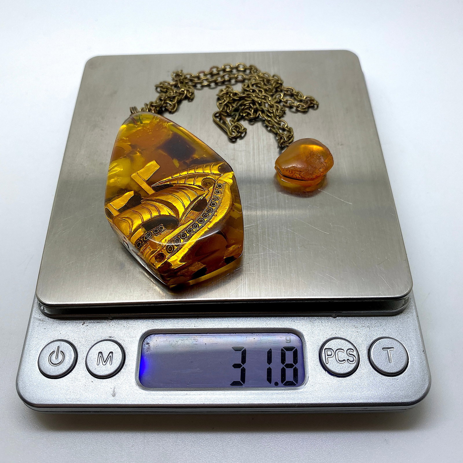 Amazing Vintage Amber Pendant with chain, shaped like a Drop - 10