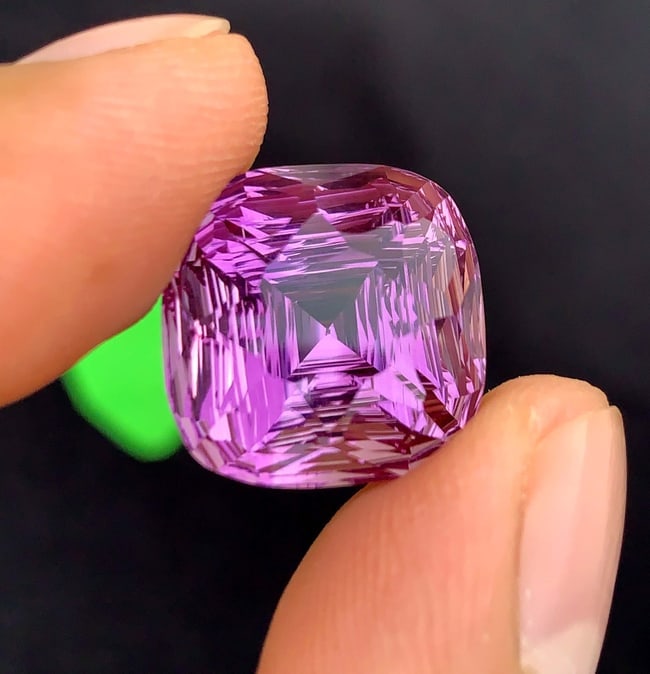Natural Amethyst Gemstone: Exquisite Fancy Cut, February Birthstone (23.60 Carats) - 3