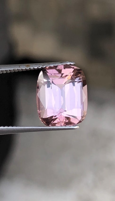 Natural Pink Tourmaline Gemstone: 3.220 Carat Cushion Cut Gem - 3
