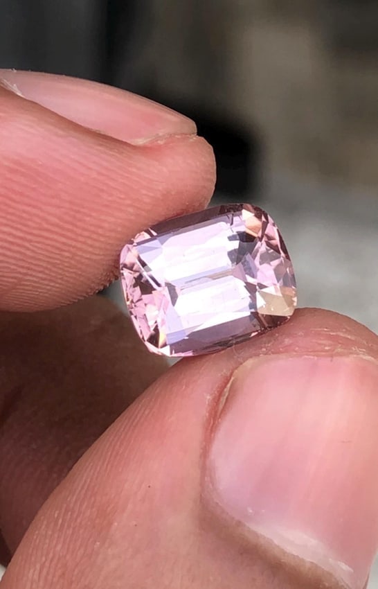 Natural Pink Tourmaline Gemstone: 3.220 Carat Cushion Cut Gem - 4