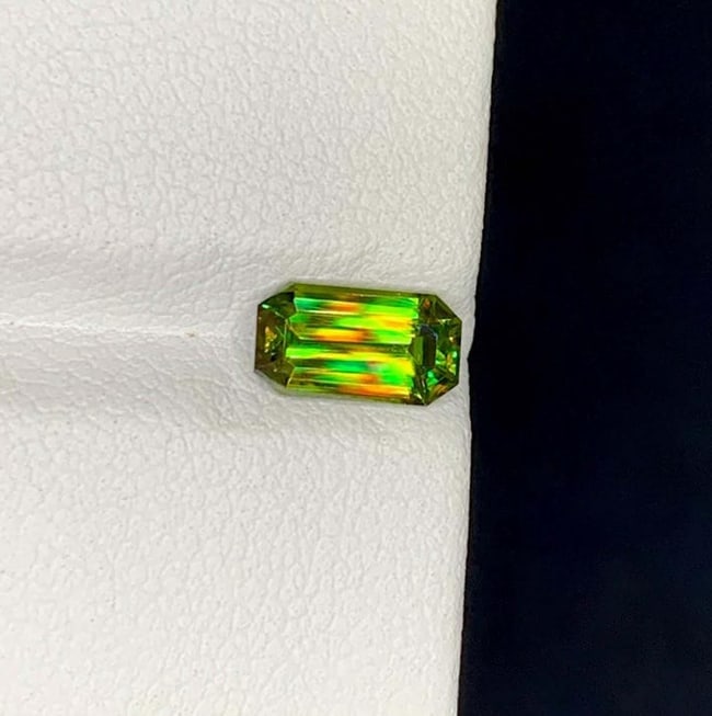 Green Sphene Gemstone: Natural Titanite Round Cut, June Birthstone - 2