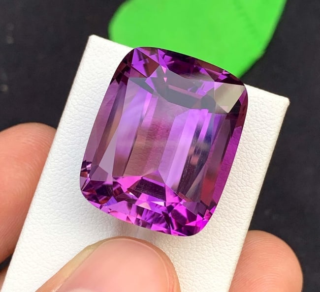 Natural Pinkish Purple Amethyst Gemstone: 47.60 Carat Cushion Cut - 2