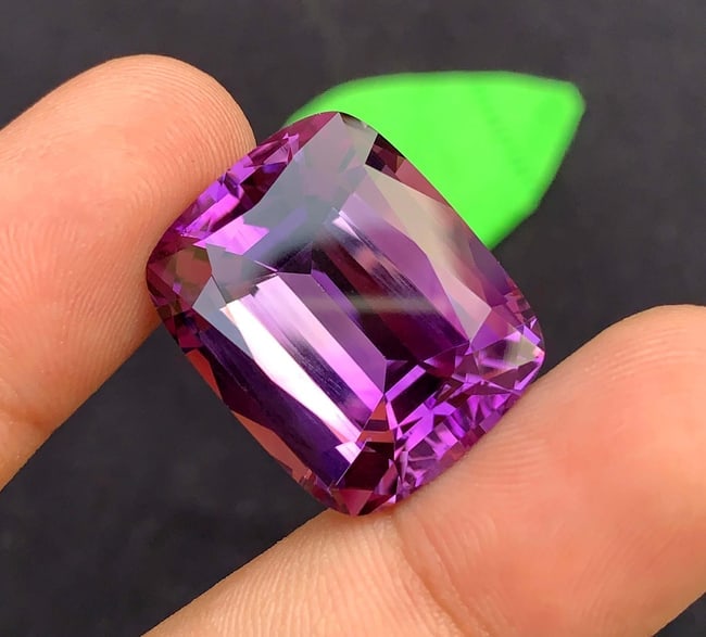 Natural Pinkish Purple Amethyst Gemstone: 47.60 Carat Cushion Cut - 3