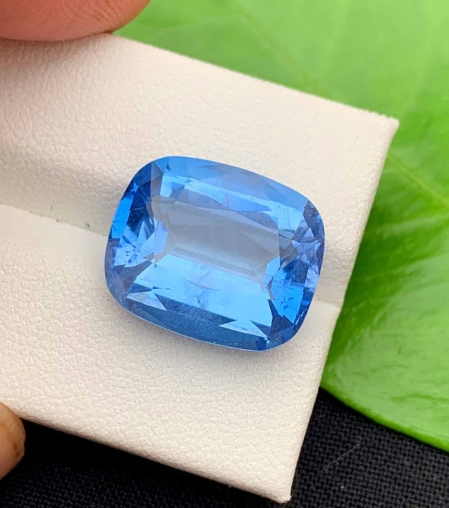 Santa Maria Aquamarine Gemstone: 13.15 Carat Emerald Cut Beryl - 3