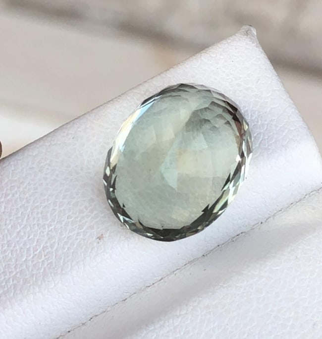 Natural Green Beryl Oval Cut Gemstone From Skardu Pakistan - 11.780 Carat - 4