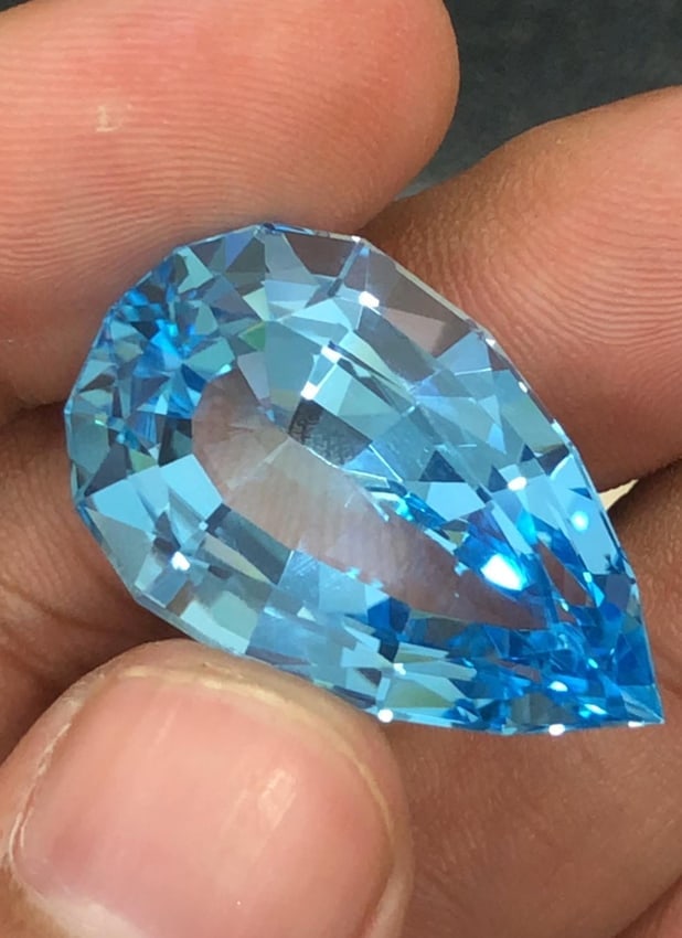 Natural Swiss Blue Topaz Gemstone Pear Cut For Jewellery - 46.30 Carat (1 of 5)