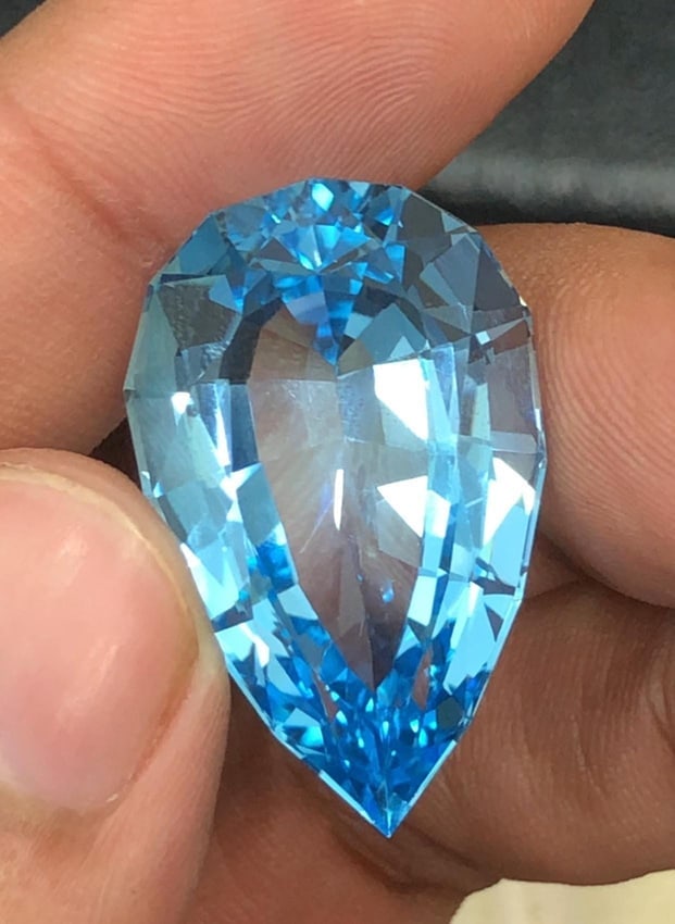 Natural Swiss Blue Topaz Gemstone Pear Cut For Jewellery - 46.30 Carat - 4