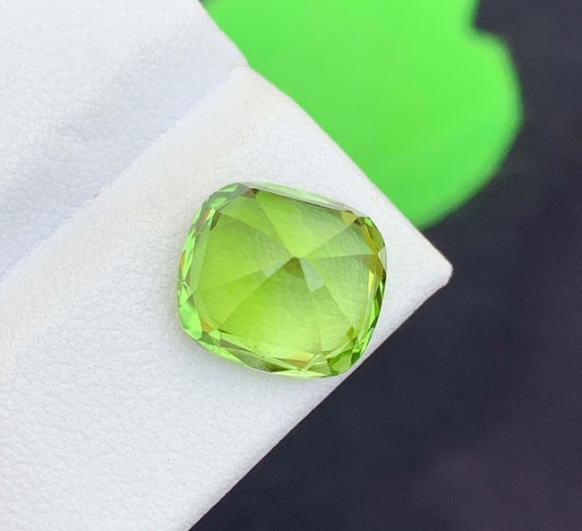 Natural Peridot Gemstone: Cushion Cut Loose Stone, August Birthstone (5.38 carats) - 2