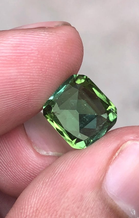 Natural Mint Green Tourmaline Cushion Cut Gemstone For Ring - 4.60 Carat - 6