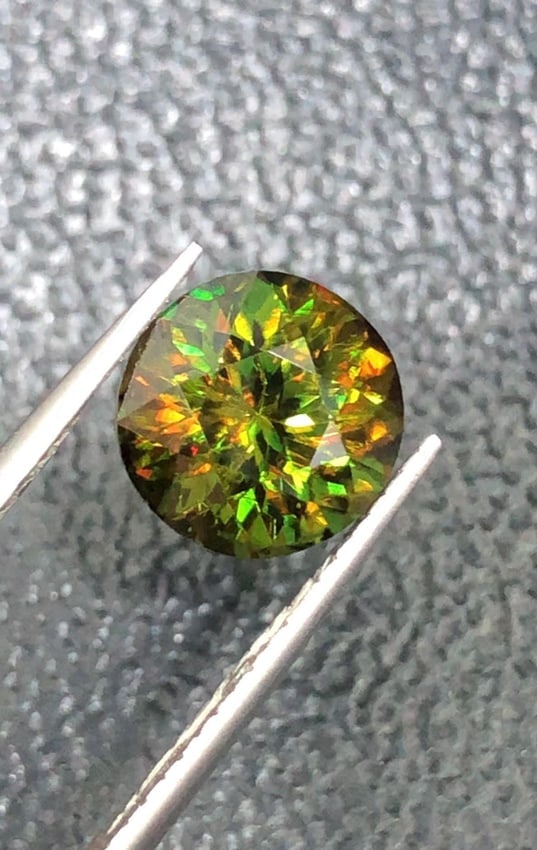 3.09 Carat Brilliant Round Diamond Cut Chrome Green Sphene Gemstone, Sparkling Verdant Green Gem - 3