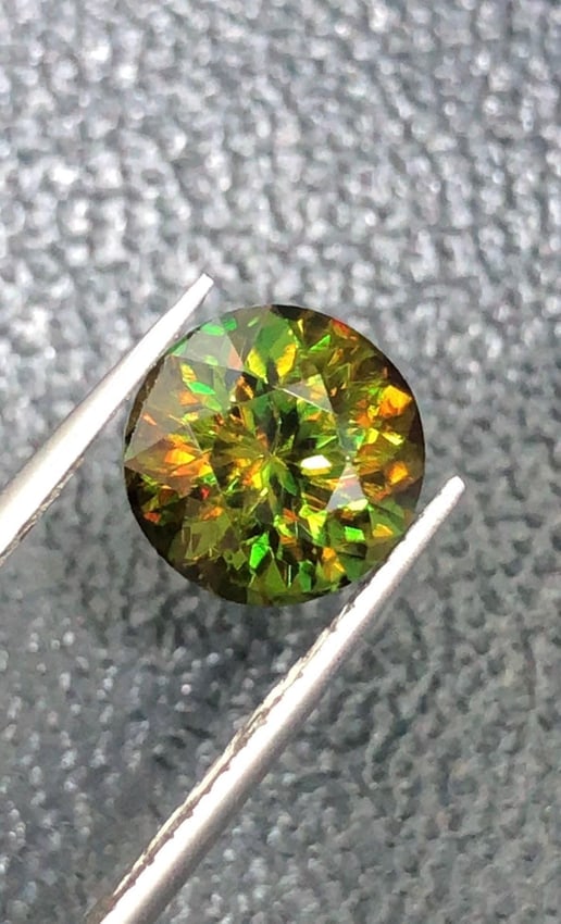 3.09 Carat Brilliant Round Diamond Cut Chrome Green Sphene Gemstone, Sparkling Verdant Green Gem - 5