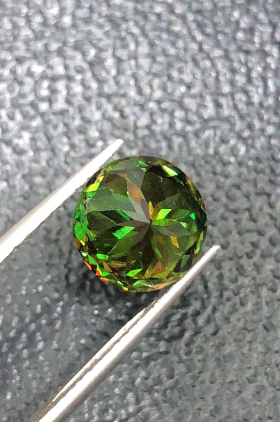 3.09 Carat Brilliant Round Diamond Cut Chrome Green Sphene Gemstone, Sparkling Verdant Green Gem - 6