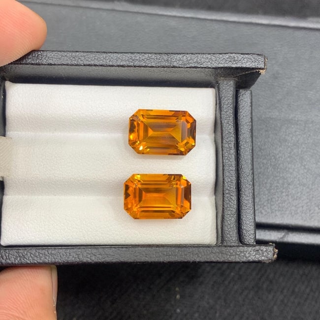 Emerald Cut Citrine Gemstone Pair: Brownish Orange, 12.55 Carat - 4