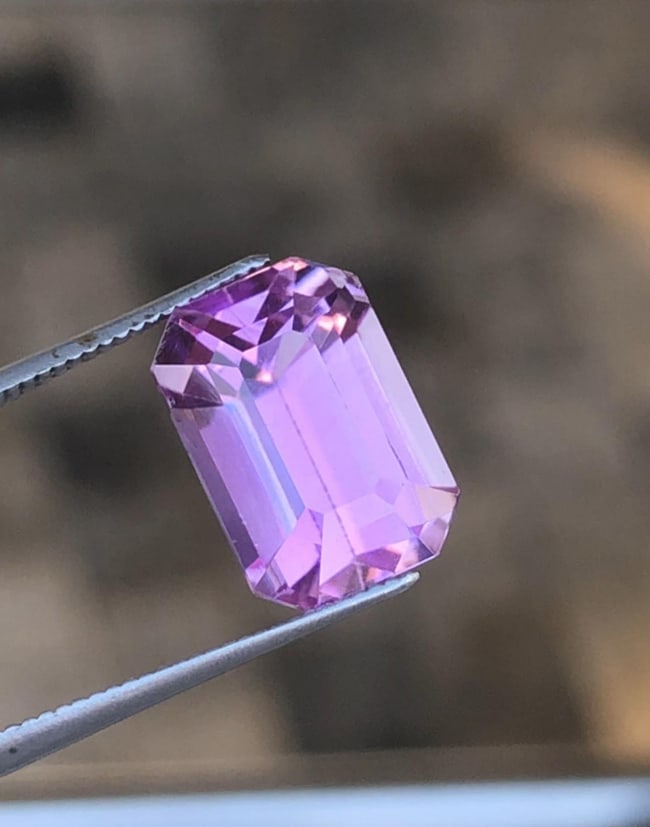 Natural Pink Kunzite Emerald Cut Gemstone For Jewelry - 6.985 Carat (1 of 5)